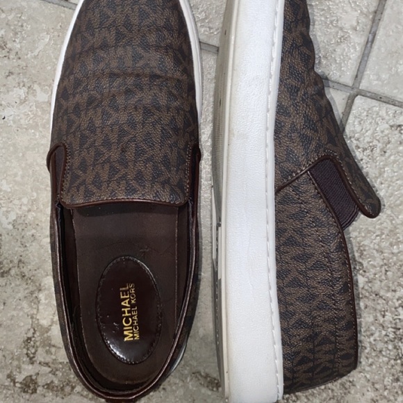 Size 8 brown Mk platforms - Picture 2 of 3